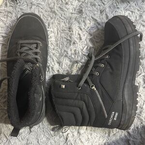 Quechua Black Insulated Boots